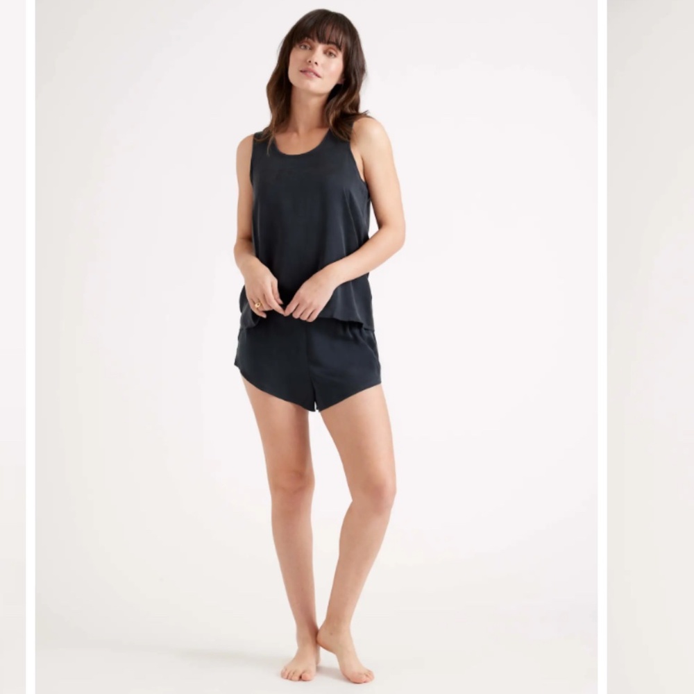 Quince 100% Washable Silk Pajama Shorts – Black – Size M
